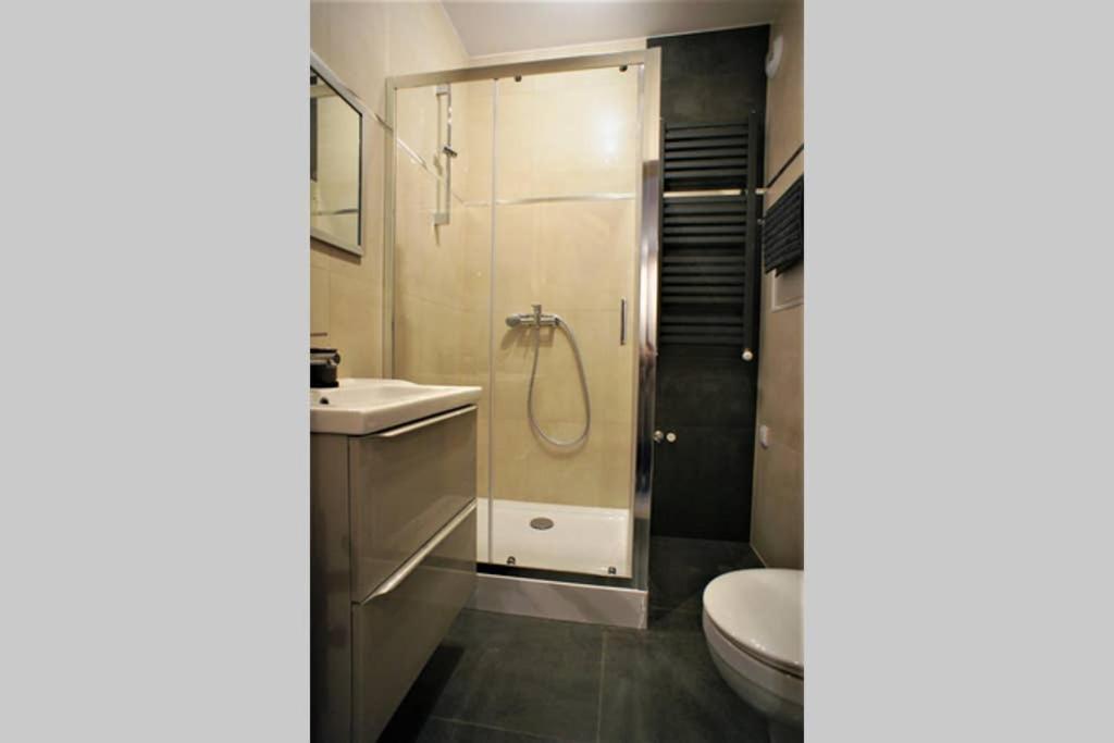 Marina Apartament Wrocław Buitenkant foto